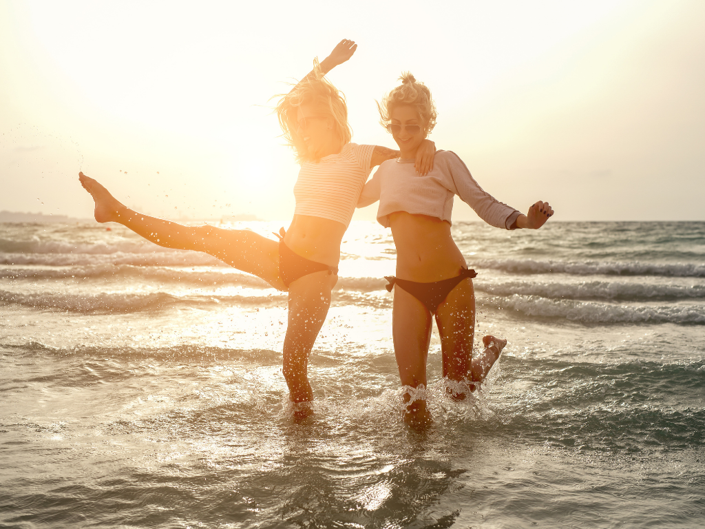 Chickibams ladies at beach